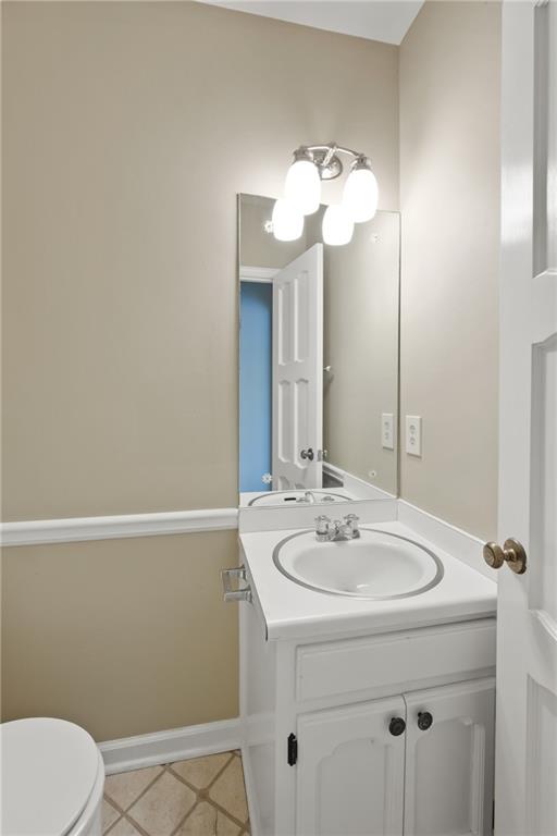 975 Buckhorn E, Sandy Springs, Georgia 30350, 6 Bedrooms Bedrooms, ,4 BathroomsBathrooms,Residential,Sold,975 Buckhorn E,7251860