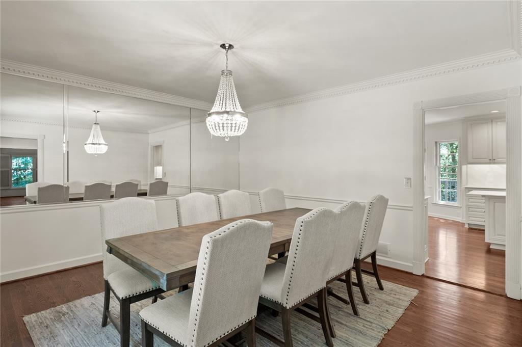 975 Buckhorn E, Sandy Springs, Georgia 30350, 6 Bedrooms Bedrooms, ,4 BathroomsBathrooms,Residential,Sold,975 Buckhorn E,7251860