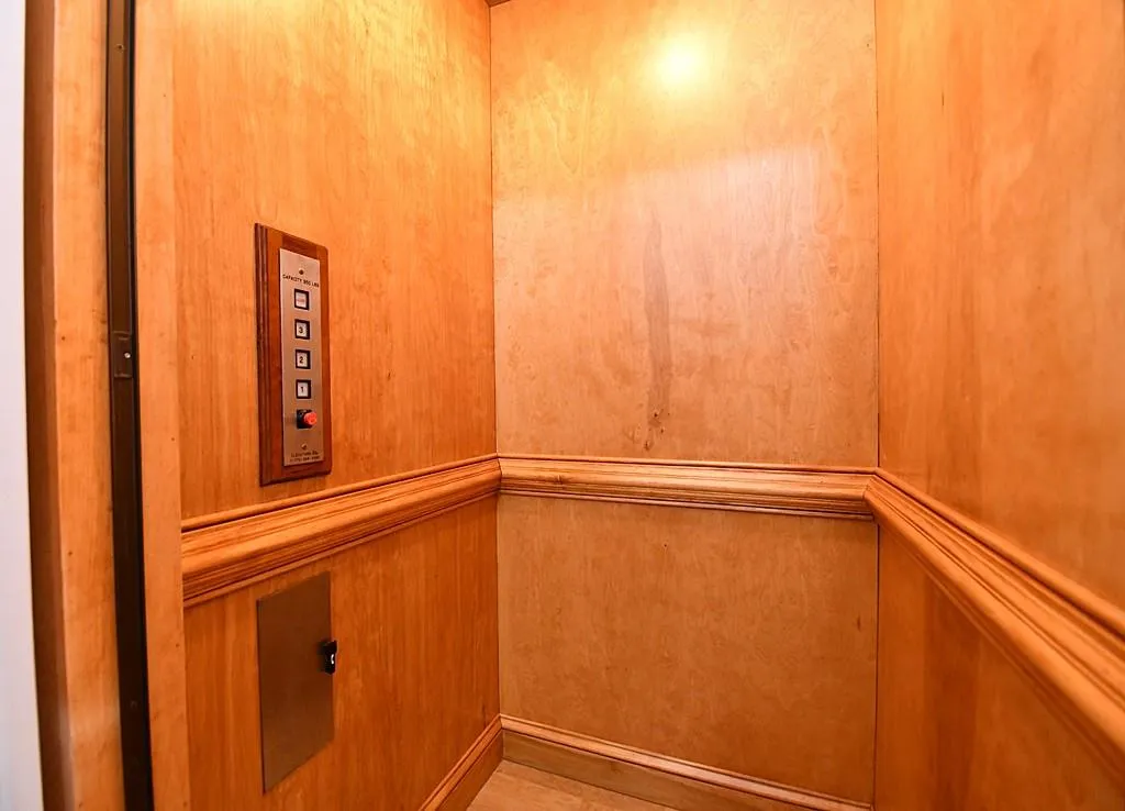 677 Royer Place, Sandy Springs, Georgia 30342, 4 Bedrooms Bedrooms, ,3 BathroomsBathrooms,Residential,Sold,677 Royer Place,5942228