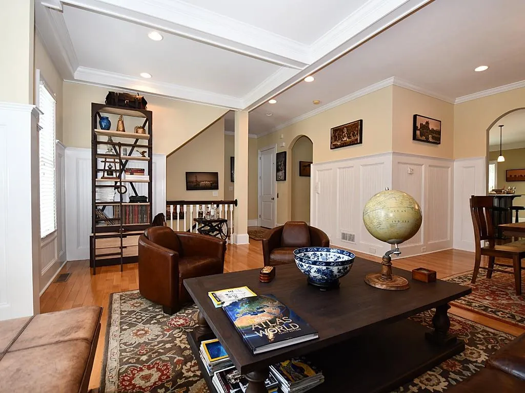 677 Royer Place, Sandy Springs, Georgia 30342, 4 Bedrooms Bedrooms, ,3 BathroomsBathrooms,Residential,Sold,677 Royer Place,5942228