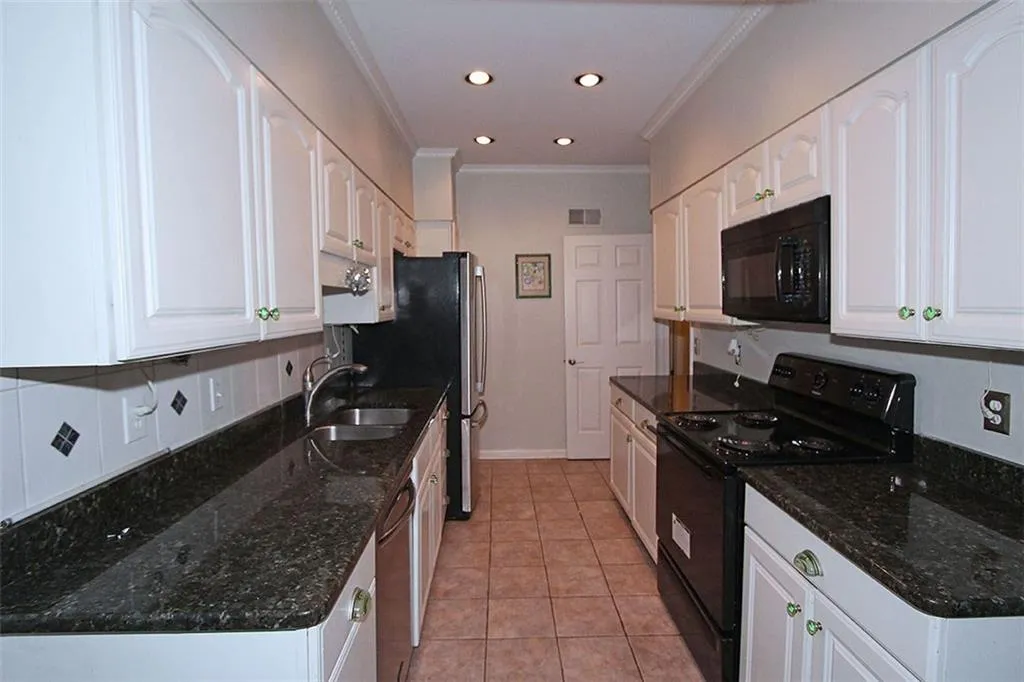601 Brandywine Circle Unit 601, Sandy Springs, Georgia 30350, 3 Bedrooms Bedrooms, ,2 BathroomsBathrooms,Residential,Sold,601 Brandywine Circle Unit 601,5618079
