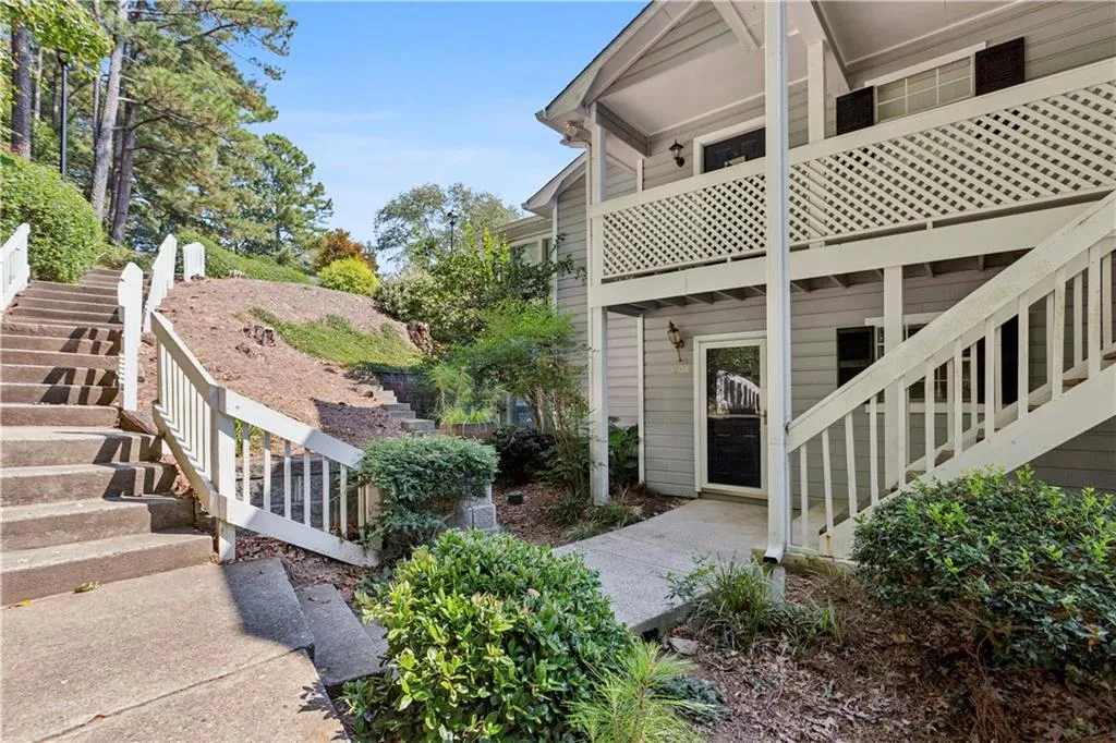 1308 Natchez Trace, Atlanta, Georgia 30350, 2 Bedrooms Bedrooms, ,1 BathroomBathrooms,Residential,For Sale,1308 Natchez Trace,7655066
