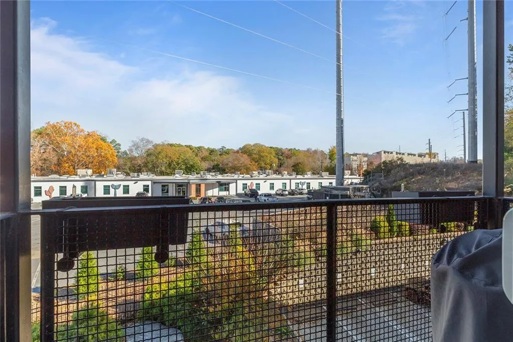 560 Dutch Valley Northeast Unit 2313, Atlanta, Georgia 30324, 1 Bedroom Bedrooms, ,1 BathroomBathrooms,Residential,For Sale,560 Dutch Valley Northeast Unit 2313,7631884