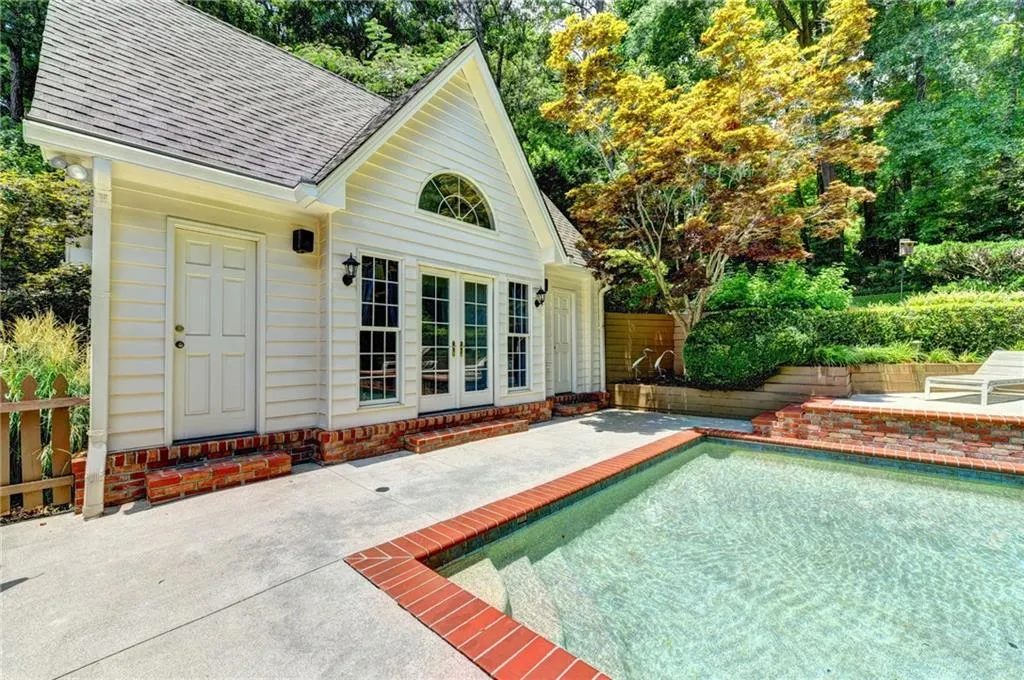 265 Danbury Lane, Atlanta, Georgia 30327, 5 Bedrooms Bedrooms, ,4 BathroomsBathrooms,Residential,Sold,265 Danbury Lane,6035392