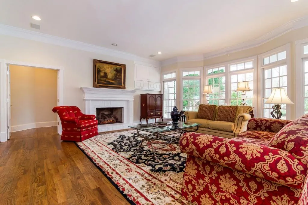 1690 Brandon Hall Drive, Sandy Springs, Georgia 30350, 4 Bedrooms Bedrooms, ,4 BathroomsBathrooms,Residential,Sold,1690 Brandon Hall Drive,5794710