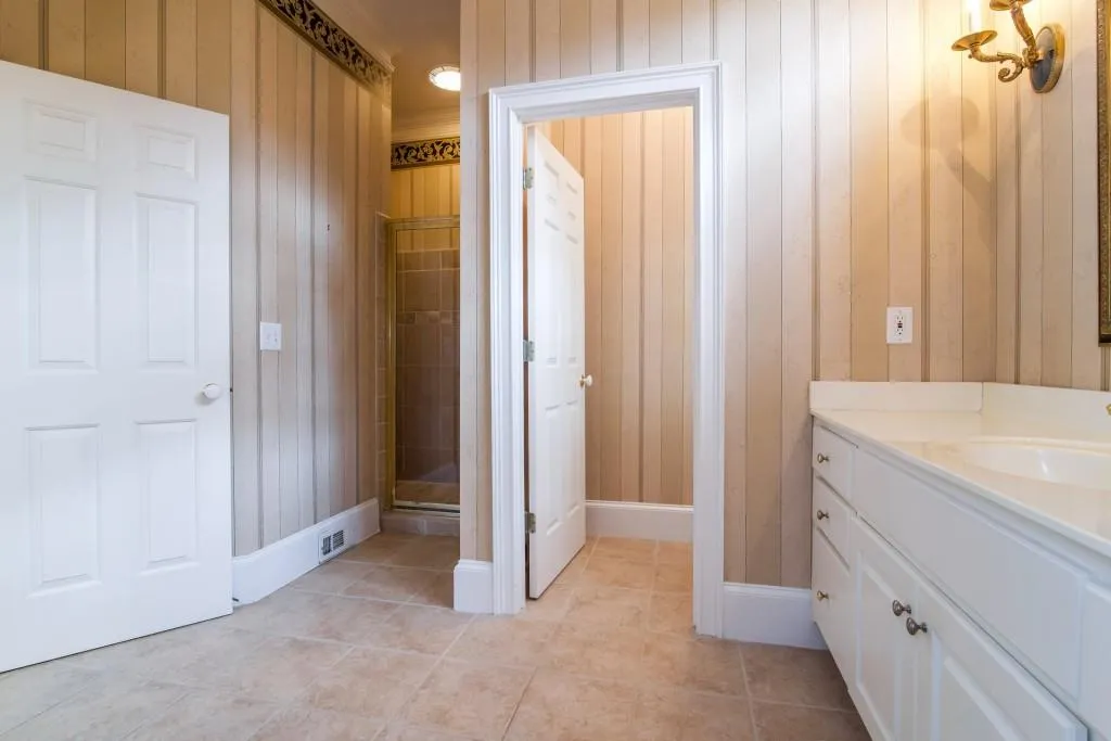 1690 Brandon Hall Drive, Sandy Springs, Georgia 30350, 4 Bedrooms Bedrooms, ,4 BathroomsBathrooms,Residential,Sold,1690 Brandon Hall Drive,5794710