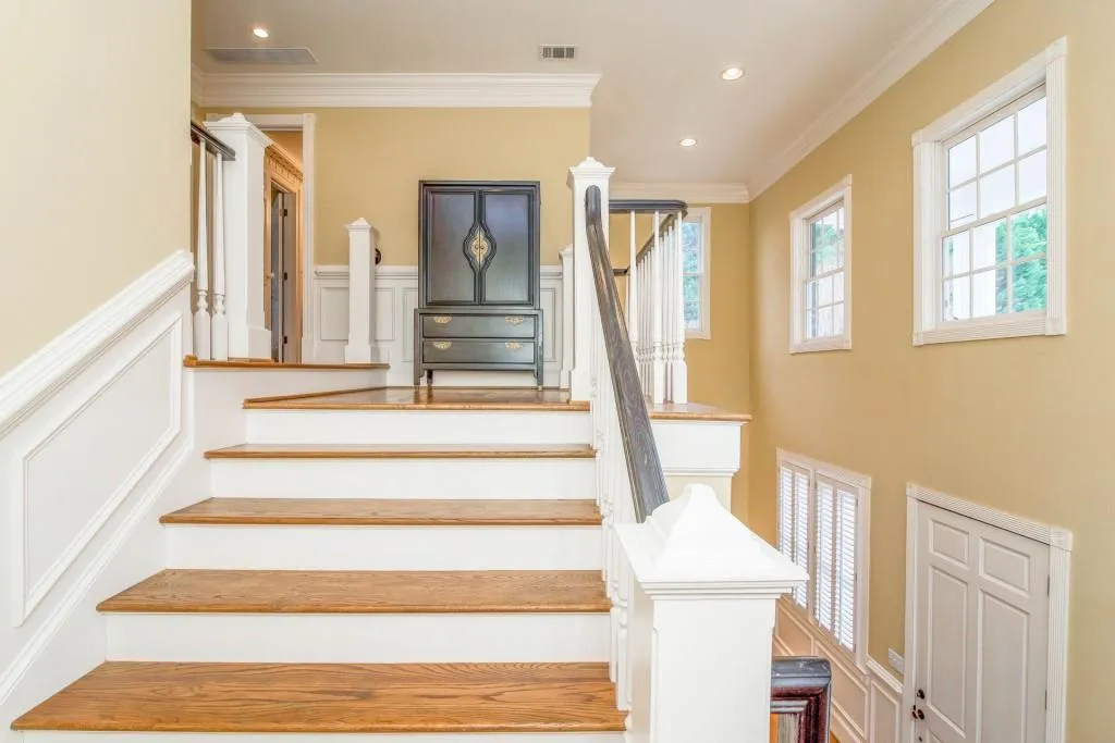 1690 Brandon Hall Drive, Sandy Springs, Georgia 30350, 4 Bedrooms Bedrooms, ,4 BathroomsBathrooms,Residential,Sold,1690 Brandon Hall Drive,5794710