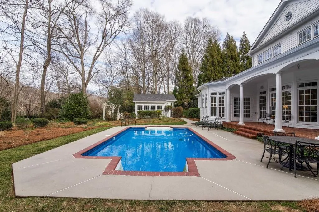 1690 Brandon Hall Drive, Sandy Springs, Georgia 30350, 4 Bedrooms Bedrooms, ,4 BathroomsBathrooms,Residential,Sold,1690 Brandon Hall Drive,5794710