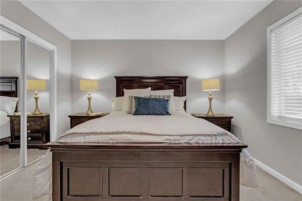 6940 Roswell Road Unit 21f, Sandy Springs, Georgia 30328, 2 Bedrooms Bedrooms, ,1 BathroomBathrooms,Residential,Sold,6940 Roswell Road Unit 21f,7082050