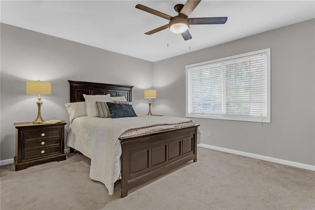 6940 Roswell Road Unit 21f, Sandy Springs, Georgia 30328, 2 Bedrooms Bedrooms, ,1 BathroomBathrooms,Residential,Sold,6940 Roswell Road Unit 21f,7082050