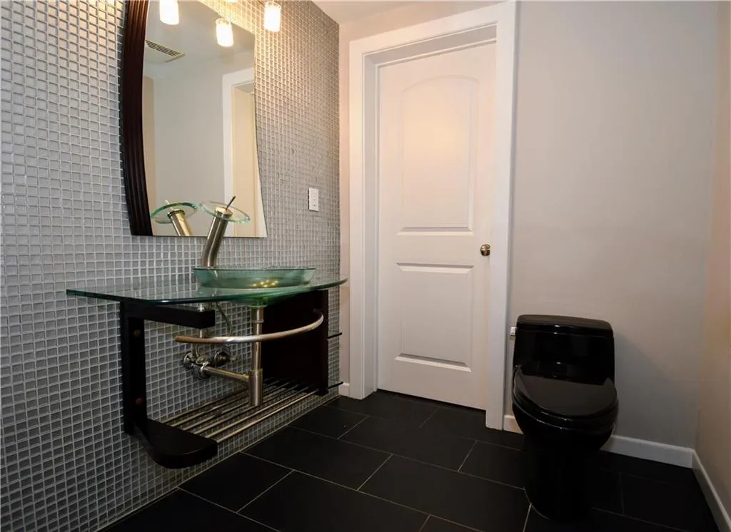 795 Hammond Drive Unit 2403, Atlanta, Georgia 30328, 1 Bedroom Bedrooms, ,1 BathroomBathrooms,Residential,Sold,795 Hammond Drive Unit 2403,6129209