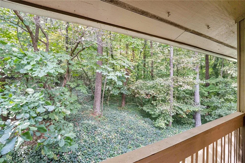 8740 Roswell Unit 7d, Sandy Springs, Georgia 30350, 2 Bedrooms Bedrooms, ,2 BathroomsBathrooms,Residential,Sold,8740 Roswell Unit 7d,6952715