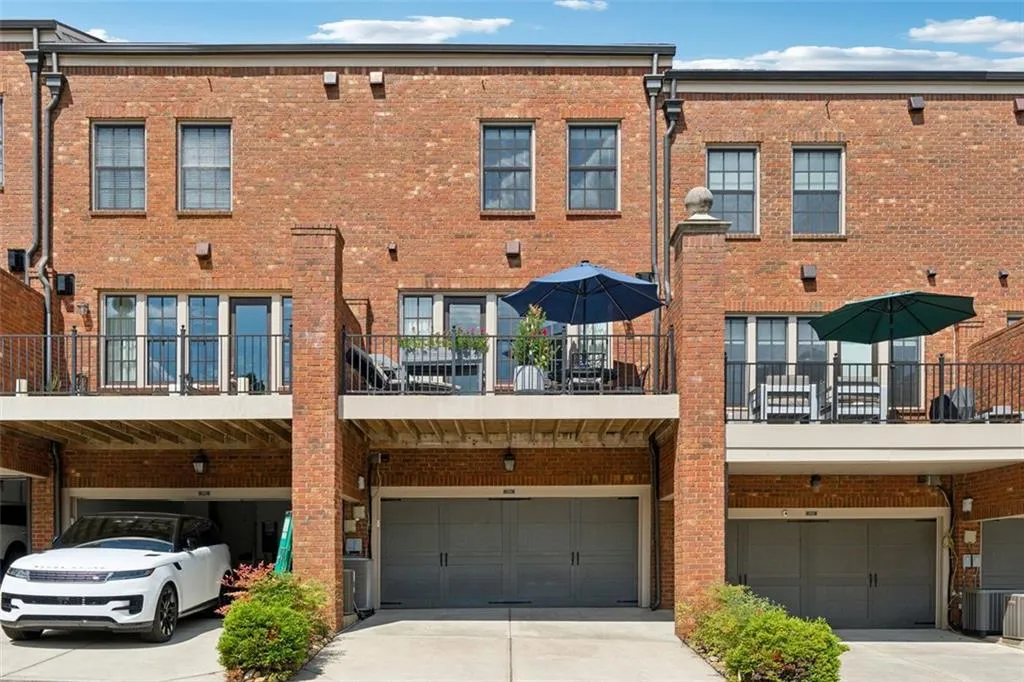 2960 Savoy Way Ne, Brookhaven, Georgia 30319, 3 Bedrooms Bedrooms, ,3 BathroomsBathrooms,Residential,For Sale,2960 Savoy Way Ne,7631387