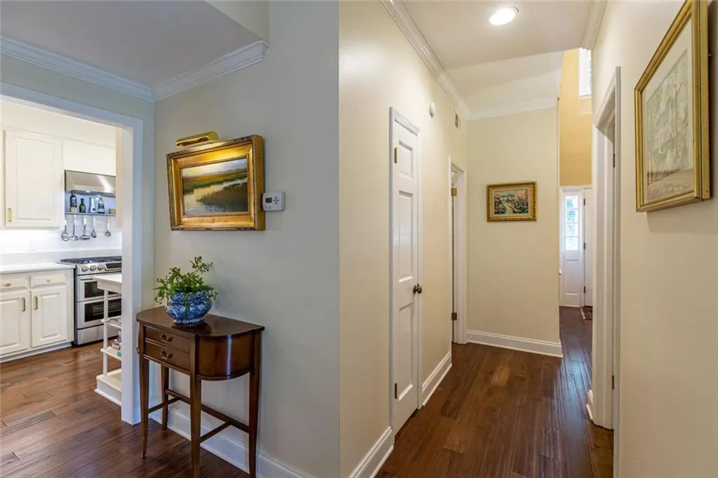 5263 Glenridge Drive, Atlanta, Georgia 30342, 3 Bedrooms Bedrooms, ,3 BathroomsBathrooms,Residential,Sold,5263 Glenridge Drive,6920332