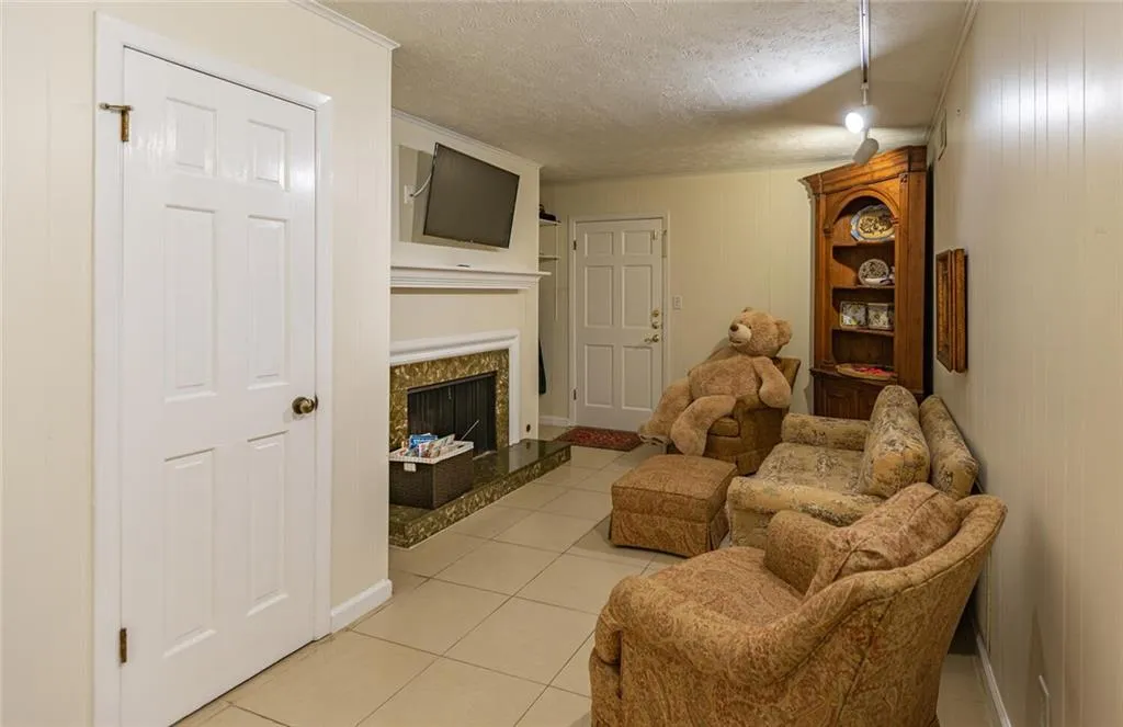 5263 Glenridge Drive, Atlanta, Georgia 30342, 3 Bedrooms Bedrooms, ,3 BathroomsBathrooms,Residential,Sold,5263 Glenridge Drive,6920332