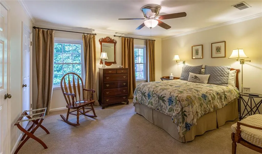 5263 Glenridge Drive, Atlanta, Georgia 30342, 3 Bedrooms Bedrooms, ,3 BathroomsBathrooms,Residential,Sold,5263 Glenridge Drive,6920332