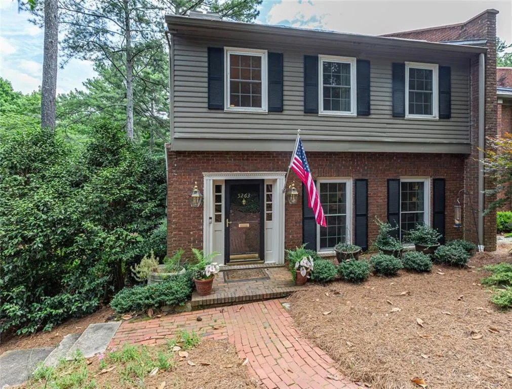 5263 Glenridge Drive, Atlanta, Georgia 30342, 3 Bedrooms Bedrooms, ,3 BathroomsBathrooms,Residential,Sold,5263 Glenridge Drive,6920332