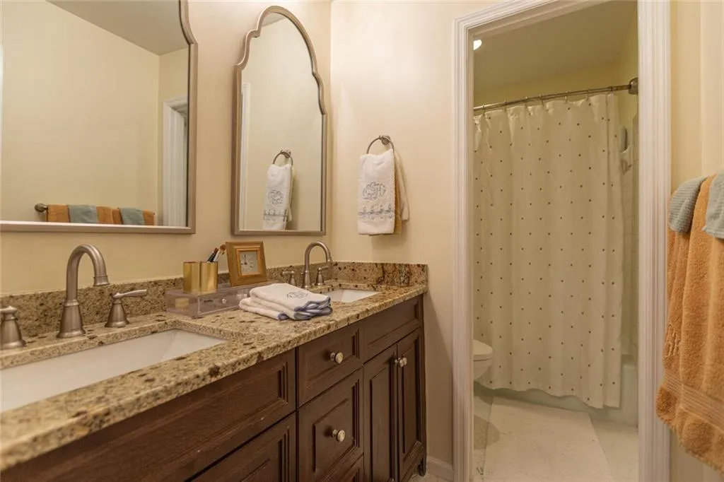 5263 Glenridge Drive, Atlanta, Georgia 30342, 3 Bedrooms Bedrooms, ,3 BathroomsBathrooms,Residential,Sold,5263 Glenridge Drive,6920332