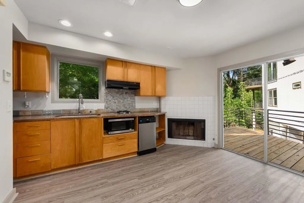 335 Eureka Drive Ne, Atlanta, Georgia 30305, 4 Bedrooms Bedrooms, ,3 BathroomsBathrooms,Residential,For Sale,335 Eureka Drive Ne,7637364