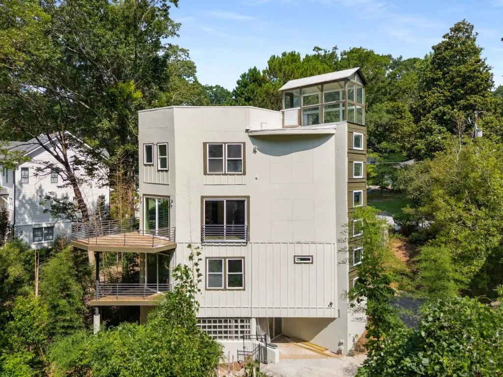 335 Eureka Drive Ne, Atlanta, Georgia 30305, 4 Bedrooms Bedrooms, ,3 BathroomsBathrooms,Residential,For Sale,335 Eureka Drive Ne,7637364
