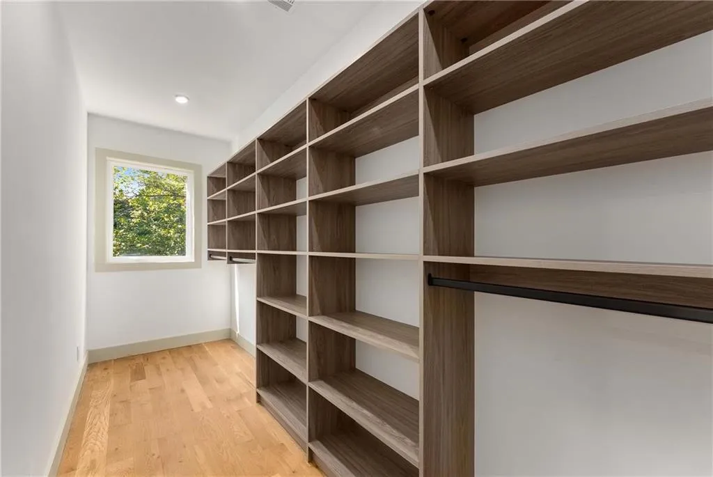 335 Eureka Drive Ne, Atlanta, Georgia 30305, 4 Bedrooms Bedrooms, ,3 BathroomsBathrooms,Residential,For Sale,335 Eureka Drive Ne,7637364