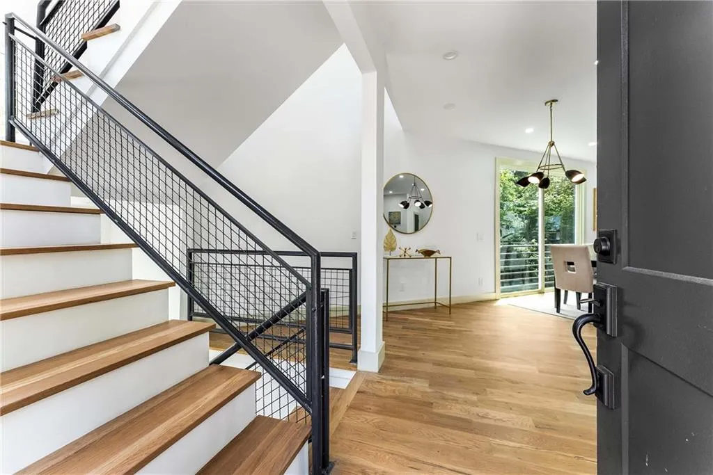 335 Eureka Drive Ne, Atlanta, Georgia 30305, 4 Bedrooms Bedrooms, ,3 BathroomsBathrooms,Residential,For Sale,335 Eureka Drive Ne,7637364