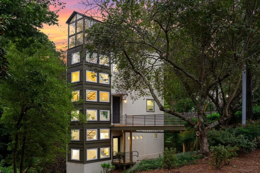 335 Eureka Drive Ne, Atlanta, Georgia 30305, 4 Bedrooms Bedrooms, ,3 BathroomsBathrooms,Residential,For Sale,335 Eureka Drive Ne,7637364