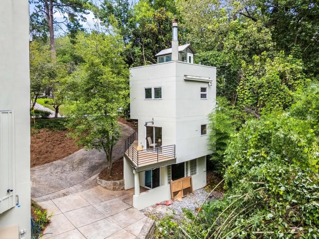 335 Eureka Drive Ne, Atlanta, Georgia 30305, 4 Bedrooms Bedrooms, ,3 BathroomsBathrooms,Residential,For Sale,335 Eureka Drive Ne,7637364