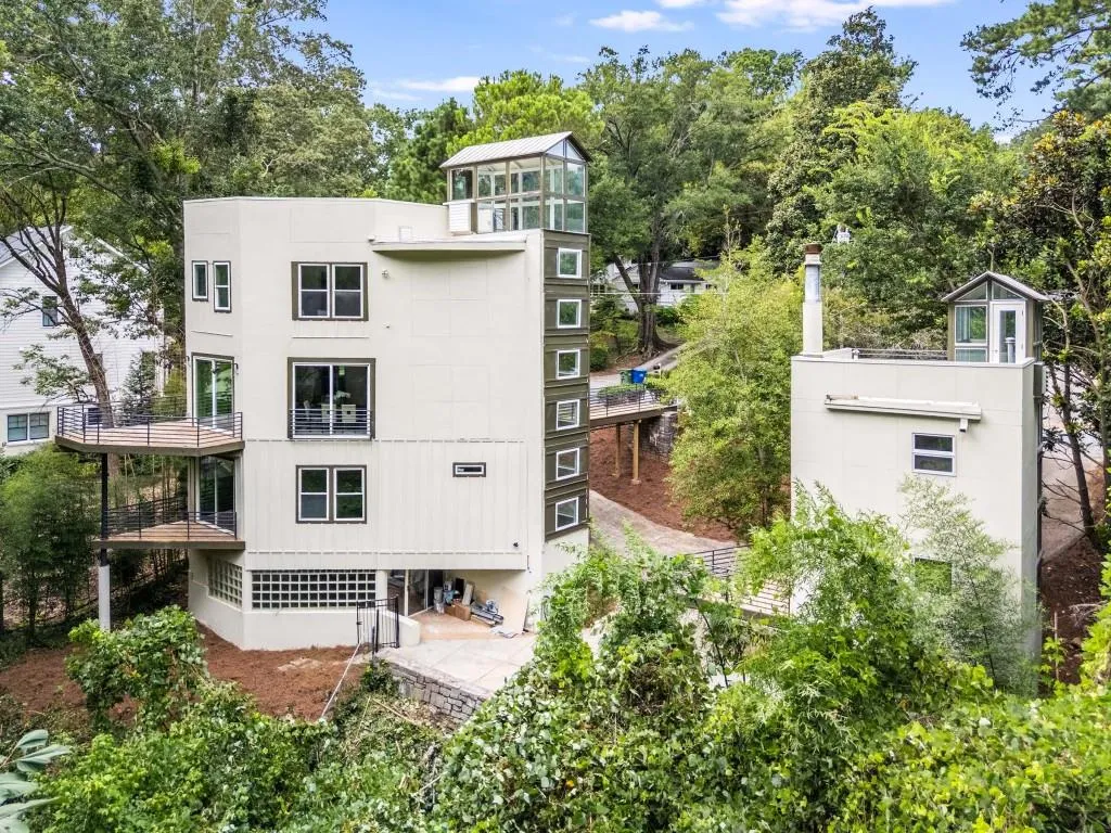 335 Eureka Drive Ne, Atlanta, Georgia 30305, 4 Bedrooms Bedrooms, ,3 BathroomsBathrooms,Residential,For Sale,335 Eureka Drive Ne,7637364