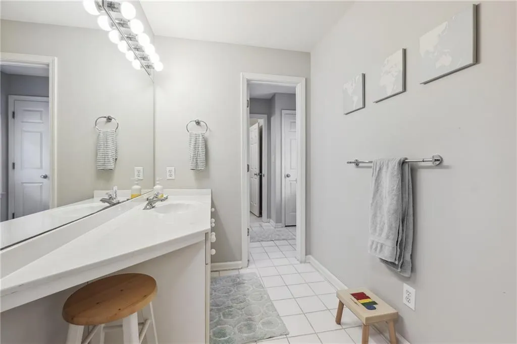 Jack & Jill bathroom upstairs