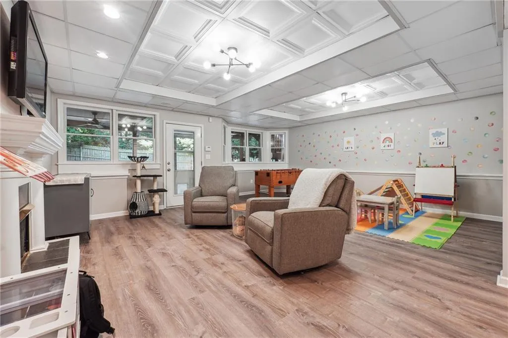 Huge basement living area with new LVP floors, new paint, new lights and new ceiling tiles. Separate exterior entry so it is perfect for a living suite/rental/airbnb!