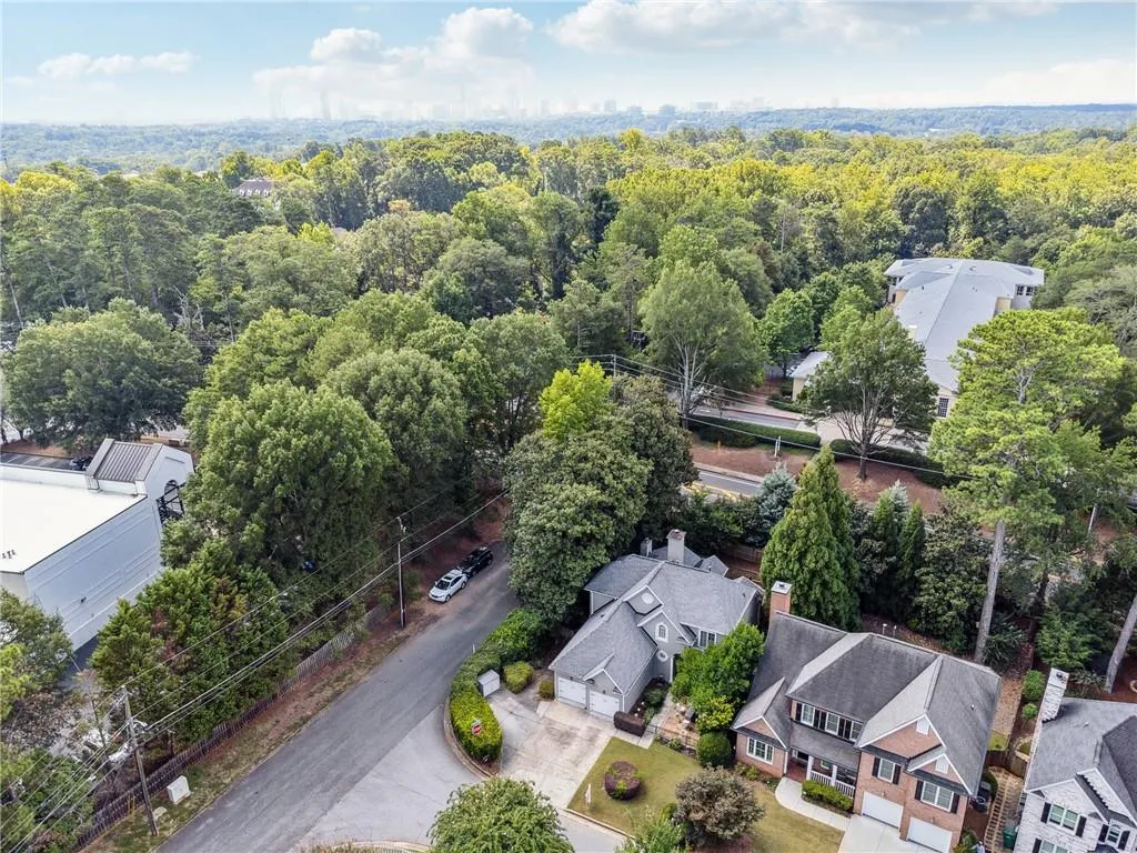 500 Fountain Oaks Way, Atlanta, Georgia 30342, 4 Bedrooms Bedrooms, ,3 BathroomsBathrooms,Residential,Sold,500 Fountain Oaks Way,7444653