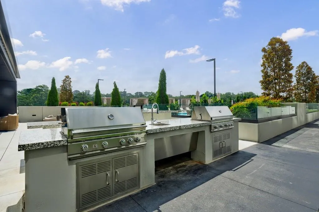 2425 Peachtree Road Unit 1806, Atlanta, Georgia 30305, 3 Bedrooms Bedrooms, ,3 BathroomsBathrooms,Residential,For Sale,2425 Peachtree Road Unit 1806,7598826