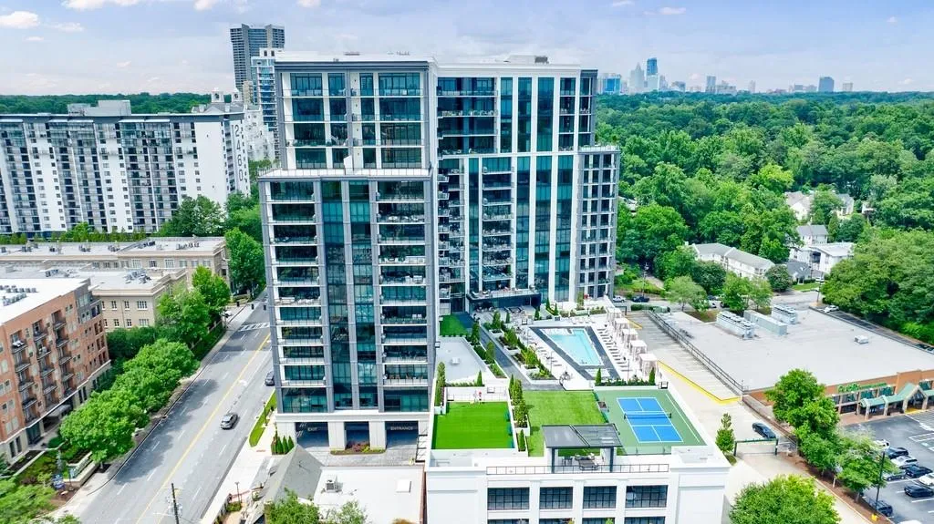 2425 Peachtree Road Unit 1806, Atlanta, Georgia 30305, 3 Bedrooms Bedrooms, ,3 BathroomsBathrooms,Residential,For Sale,2425 Peachtree Road Unit 1806,7598826
