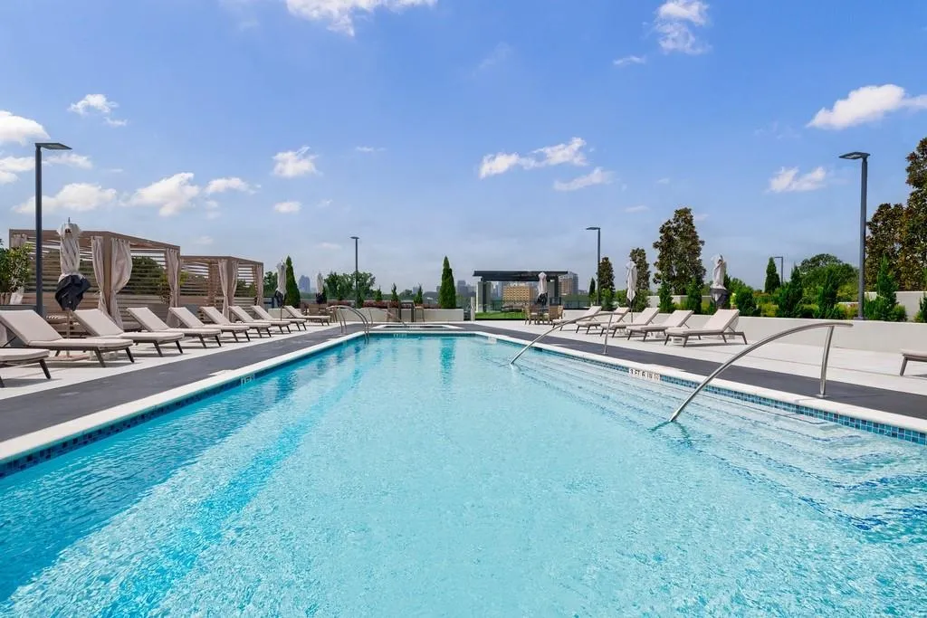 2425 Peachtree Road Unit 1806, Atlanta, Georgia 30305, 3 Bedrooms Bedrooms, ,3 BathroomsBathrooms,Residential,For Sale,2425 Peachtree Road Unit 1806,7598826