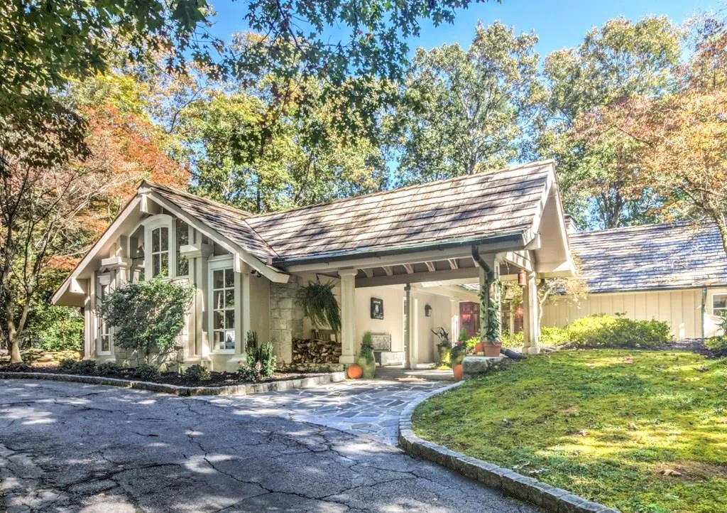 4159 Conway Valley Road Nw, Atlanta, Georgia 30327, 4 Bedrooms Bedrooms, ,5 BathroomsBathrooms,Residential,Sold,4159 Conway Valley Road Nw,5928647