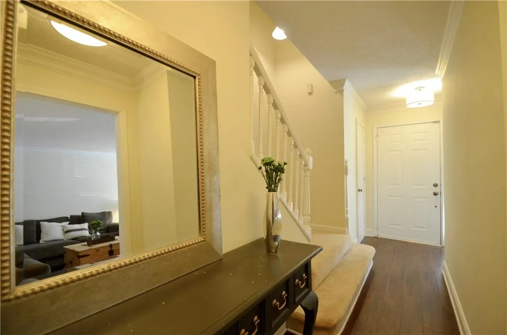 239 Peachtree Hollow Court, Atlanta, Georgia 30328, 3 Bedrooms Bedrooms, ,2 BathroomsBathrooms,Residential,Sold,239 Peachtree Hollow Court,5821125