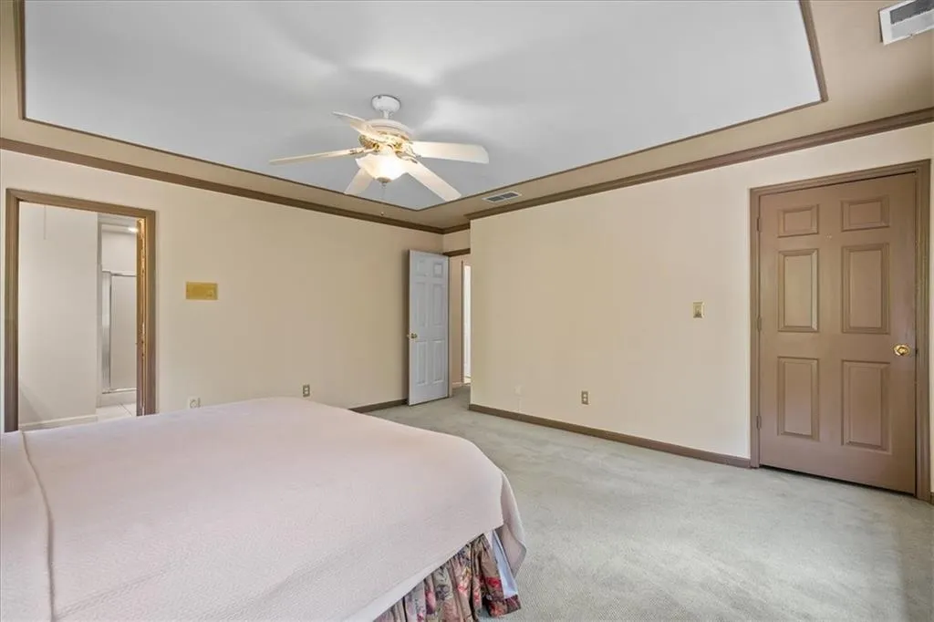 9570 Roberts Drive, Sandy Springs, Georgia 30350, 4 Bedrooms Bedrooms, ,3 BathroomsBathrooms,Residential,Sold,9570 Roberts Drive,7221845