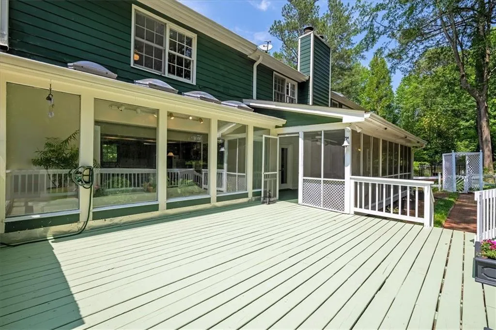 9570 Roberts Drive, Sandy Springs, Georgia 30350, 4 Bedrooms Bedrooms, ,3 BathroomsBathrooms,Residential,Sold,9570 Roberts Drive,7221845