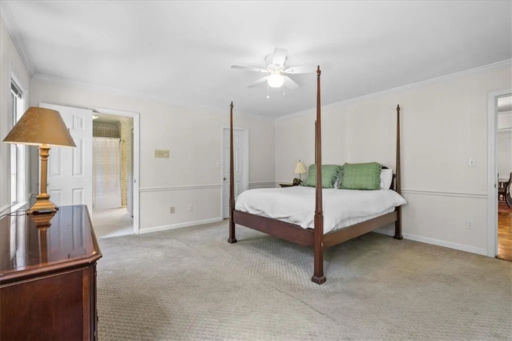 9570 Roberts Drive, Sandy Springs, Georgia 30350, 4 Bedrooms Bedrooms, ,3 BathroomsBathrooms,Residential,Sold,9570 Roberts Drive,7221845