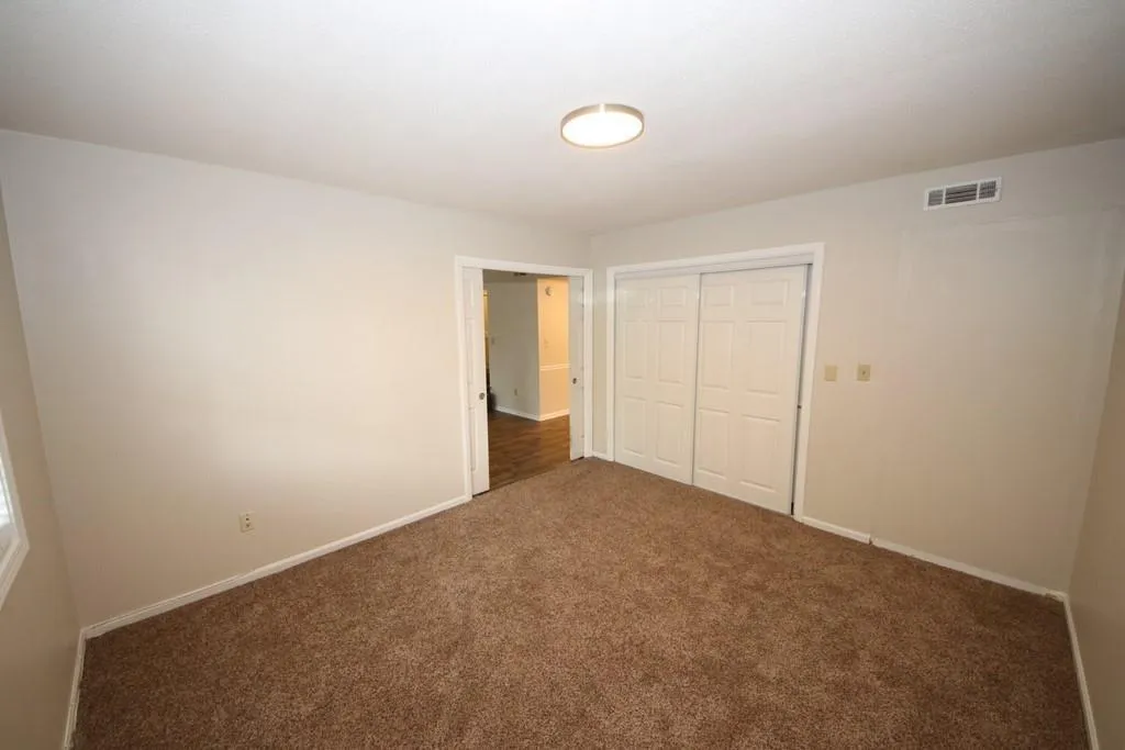 6851 Roswell Road Unit D-15, Sandy Springs, Georgia 30328, 3 Bedrooms Bedrooms, ,2 BathroomsBathrooms,Residential,Sold,6851 Roswell Road Unit D-15,6901859