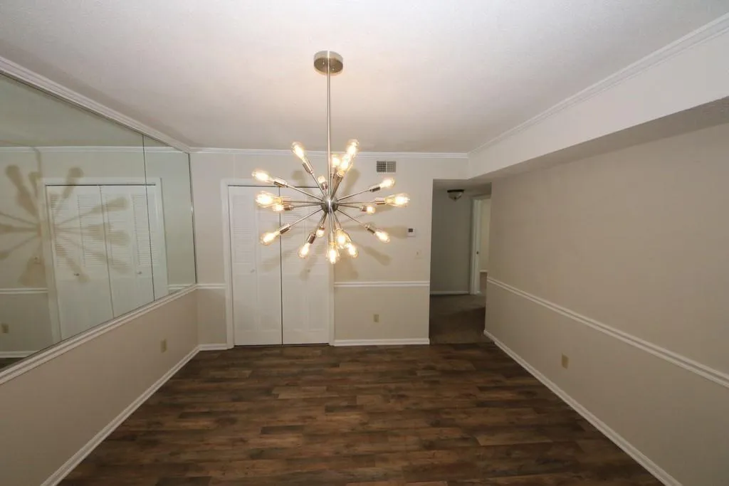 6851 Roswell Road Unit D-15, Sandy Springs, Georgia 30328, 3 Bedrooms Bedrooms, ,2 BathroomsBathrooms,Residential,Sold,6851 Roswell Road Unit D-15,6901859