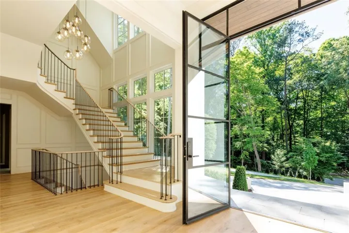 3563 Northside Drive Nw, Atlanta, Georgia 30305
