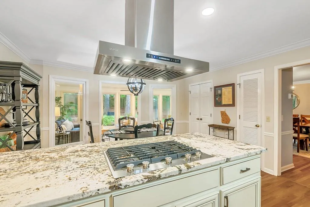 New Jenn Air Cooktop & Vent Hood Installed 2021!