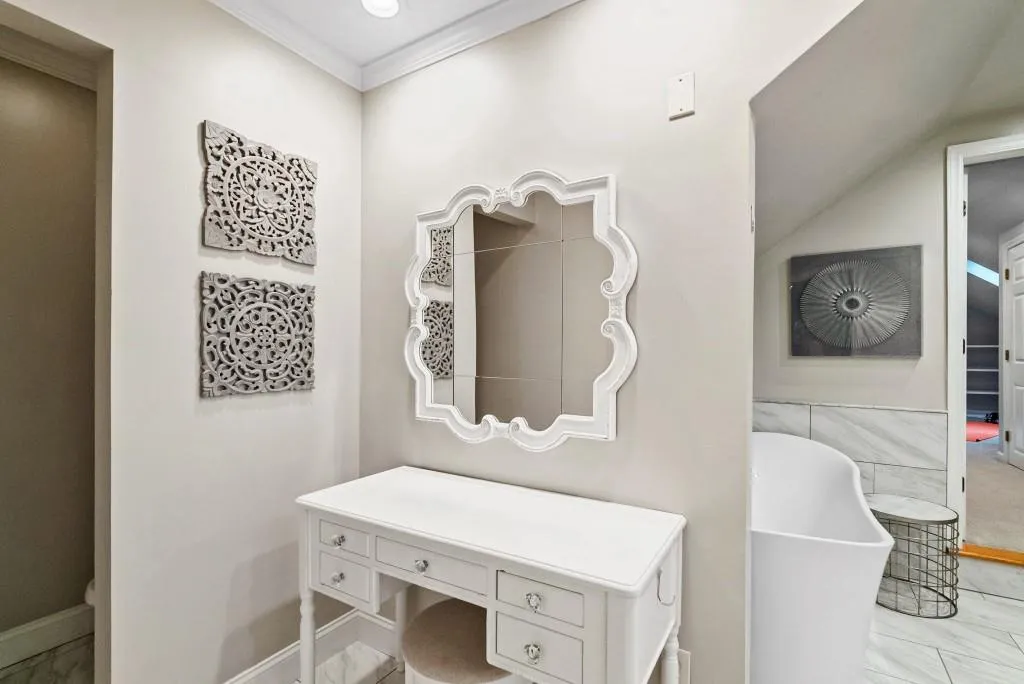 Where Getting Ready Feels Like You're A Star!