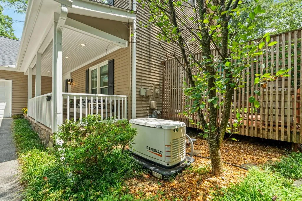 Home Has A WHOLE-HOUSE Generator Covering 85% + - Of The Home!