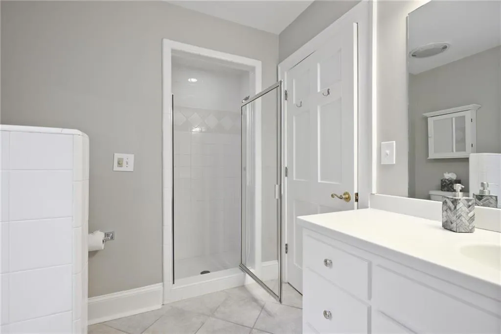 765 Wilson Road Nw, Atlanta, Georgia 30318, 4 Bedrooms Bedrooms, ,4 BathroomsBathrooms,Residential,For Sale,765 Wilson Road Nw,7651019