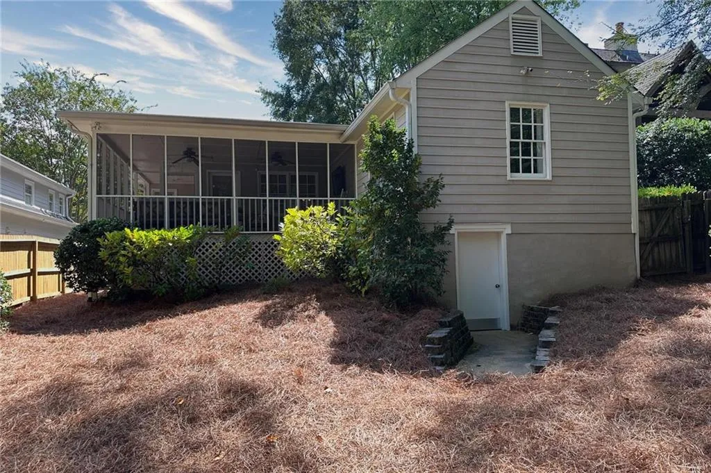 765 Wilson Road Nw, Atlanta, Georgia 30318, 4 Bedrooms Bedrooms, ,4 BathroomsBathrooms,Residential,For Sale,765 Wilson Road Nw,7651019