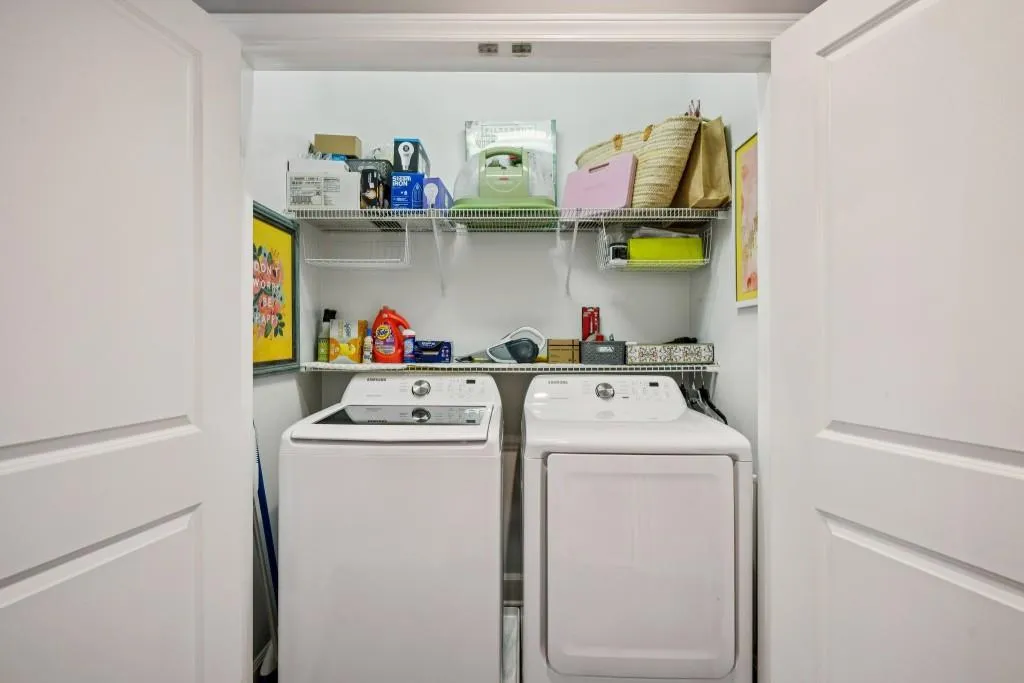2626 Peachtree Road Nw Unit 1104, Atlanta, Georgia 30305, 2 Bedrooms Bedrooms, 0 ,2 BathroomsBathrooms,Residential,For Sale,2626 Peachtree Road Nw Unit 1104,7752635