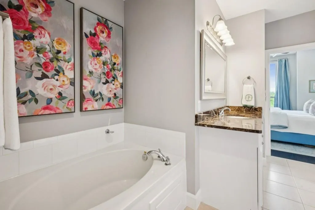 2626 Peachtree Road Nw Unit 1104, Atlanta, Georgia 30305, 2 Bedrooms Bedrooms, 0 ,2 BathroomsBathrooms,Residential,For Sale,2626 Peachtree Road Nw Unit 1104,7752635